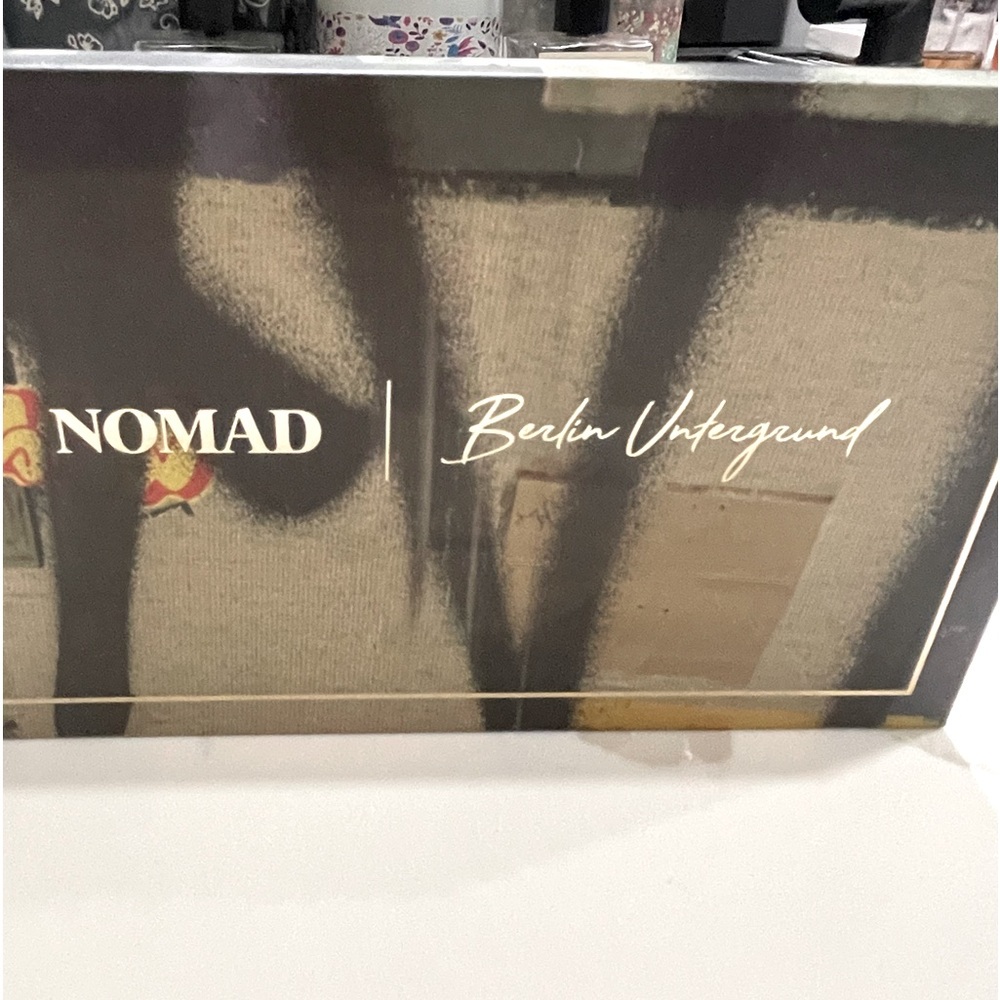 Nomad eyeshadow palette